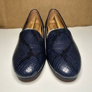 Vionic Willa slip on flat women's size: 6